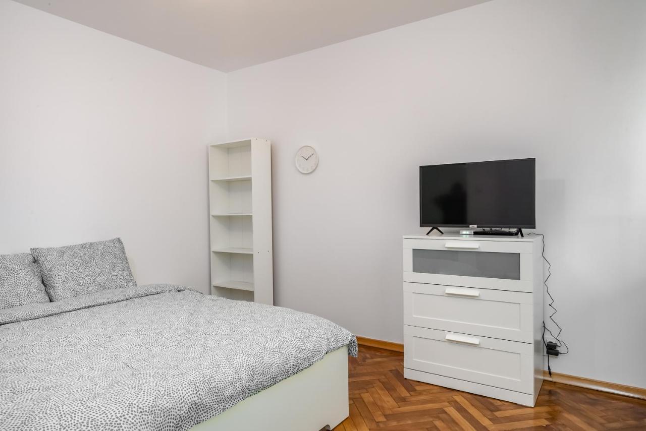 Vlad House Dristor Park Lake Bükreş Dış mekan fotoğraf